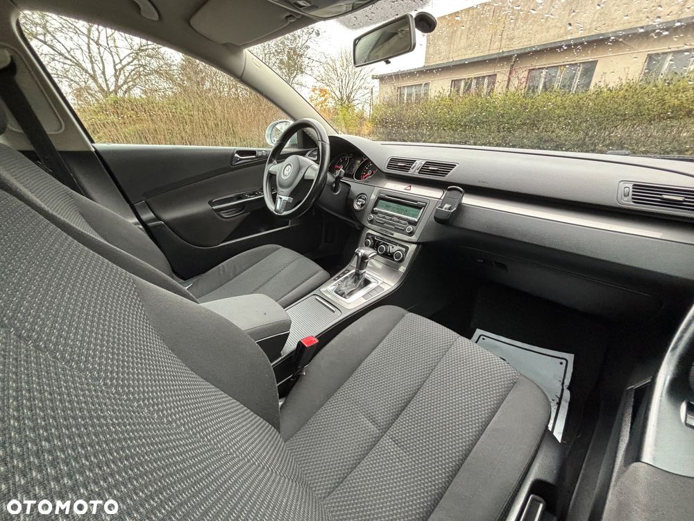 Volkswagen Passat Variant 2.0 TDI DPF DSG Comfortline - 27