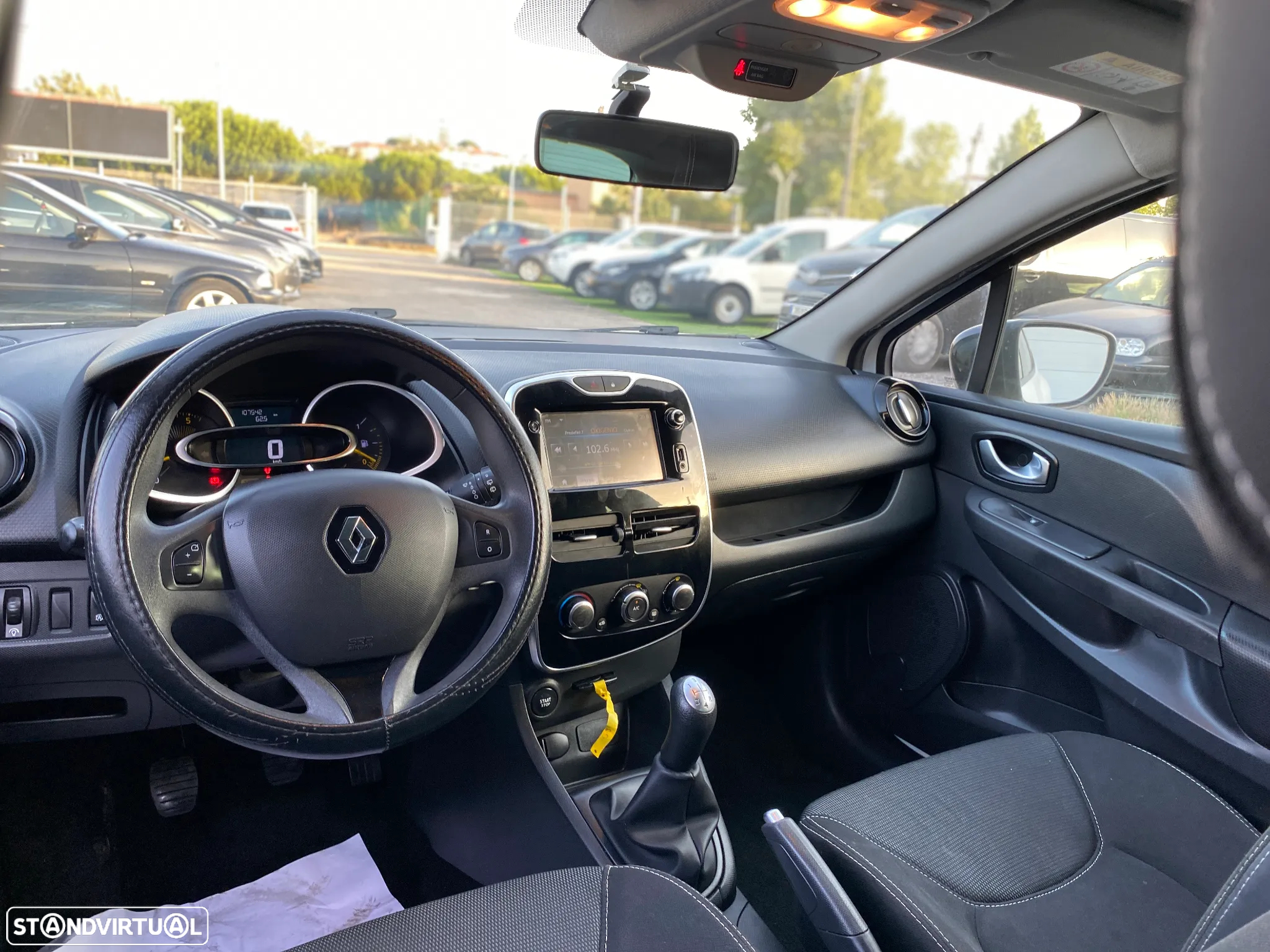 Renault Clio 1.5 dCi Limited - 16