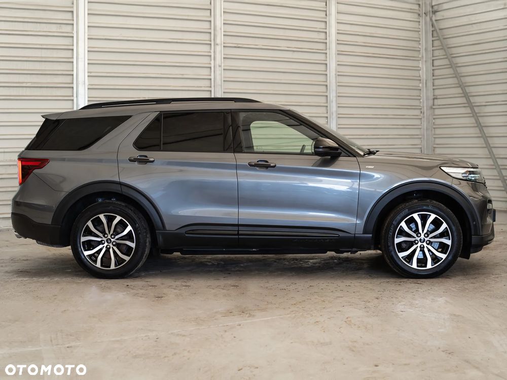 Ford Explorer - 8