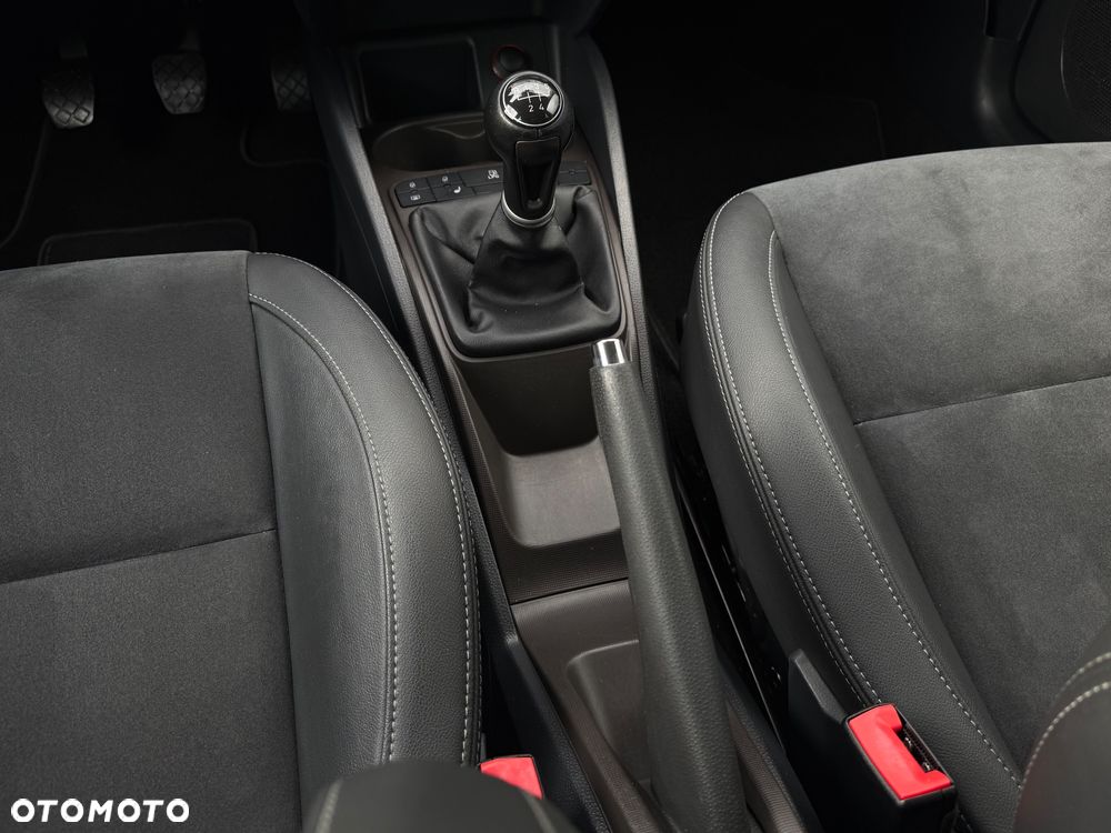 Seat Ibiza ver-1-6-16v-style - 17