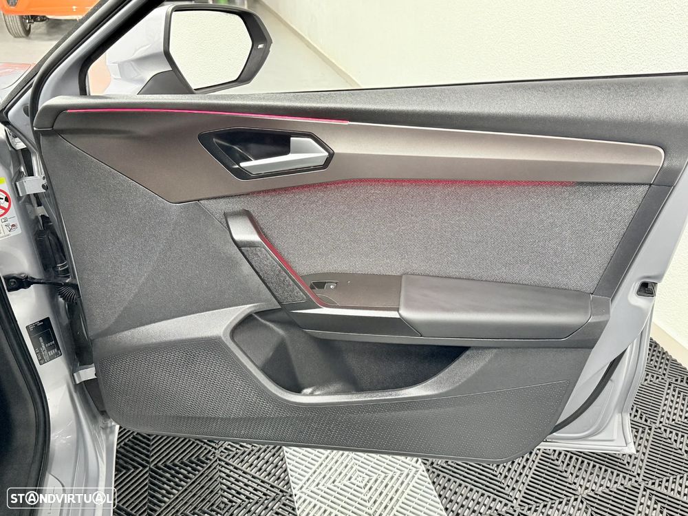 SEAT Leon 1.4 e-Hybrid DSG Xcellence - 28