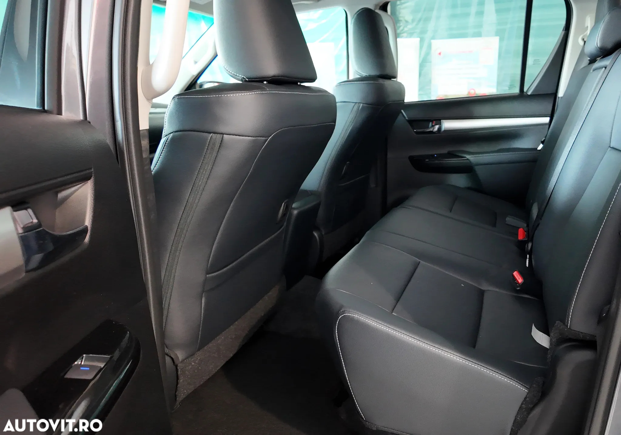 Toyota Hilux 2.4D 150CP 4x4 Double Cab AT Executive - 10
