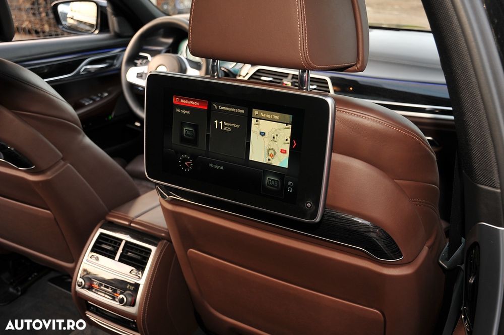 BMW Seria 7 750Ld xDrive - 28