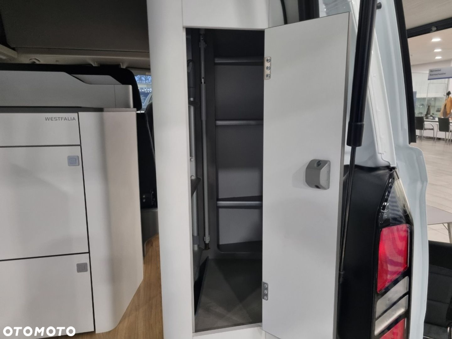 Ford Transit Custom Camper - 11