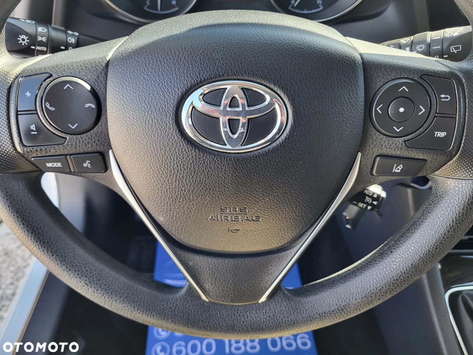 Toyota Auris - 21