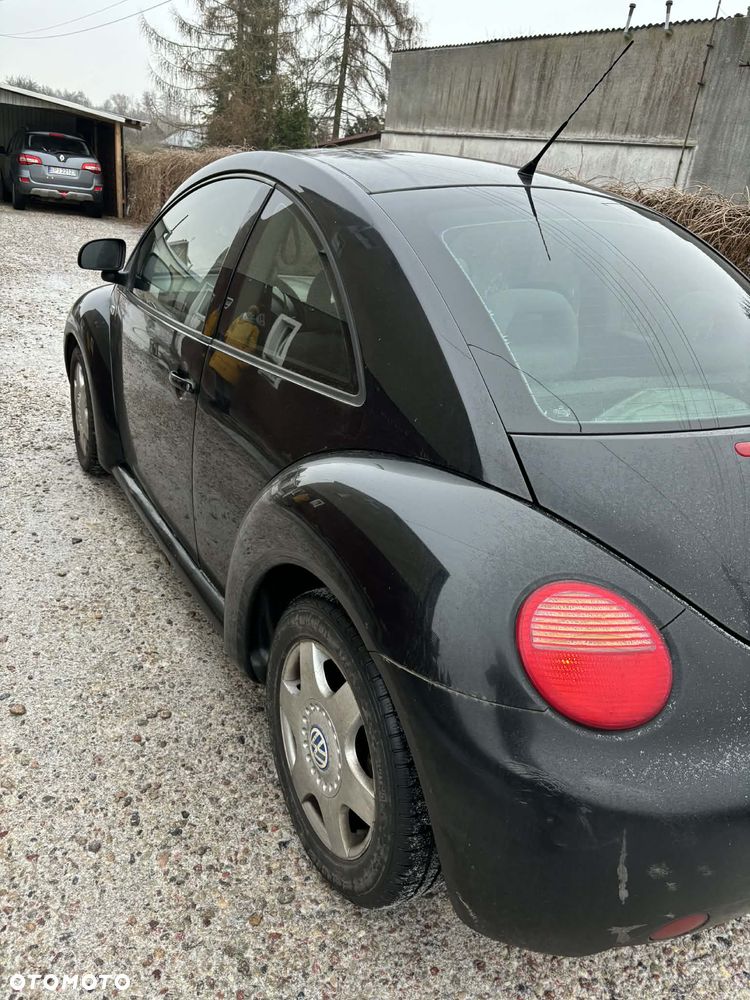 Volkswagen New Beetle - 6