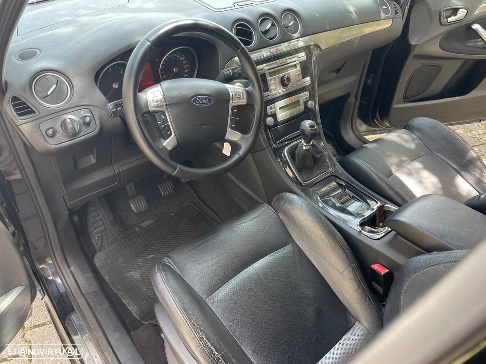 Ford S-Max 1.8 TDCi Titanium 7L - 35