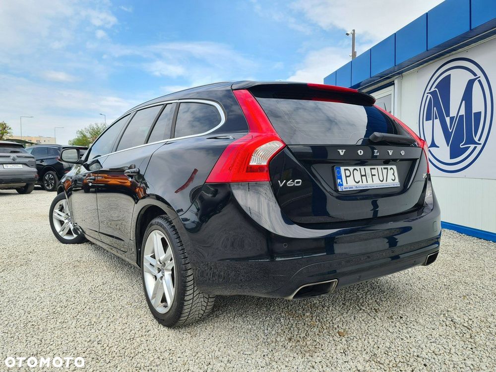 Volvo V60 T5 Drive-E Momentum - 4