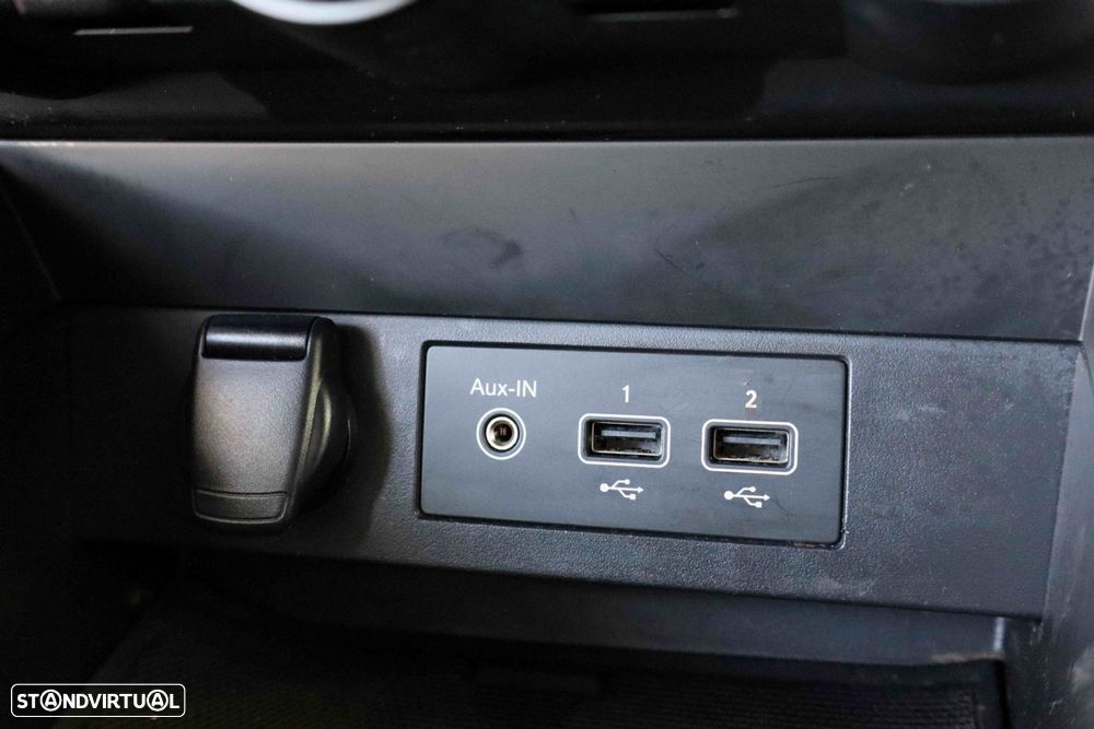 Renault Clio 1.0 TCe Evolution - 37