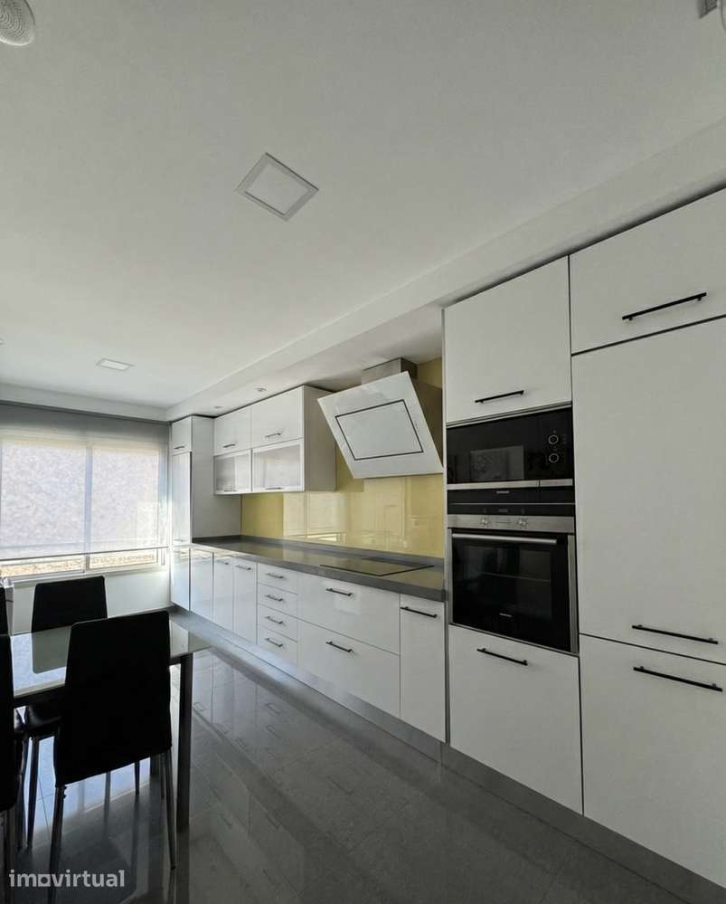 T3 com duas casas de banho | vende o próprio - Grande imagem: 3/10