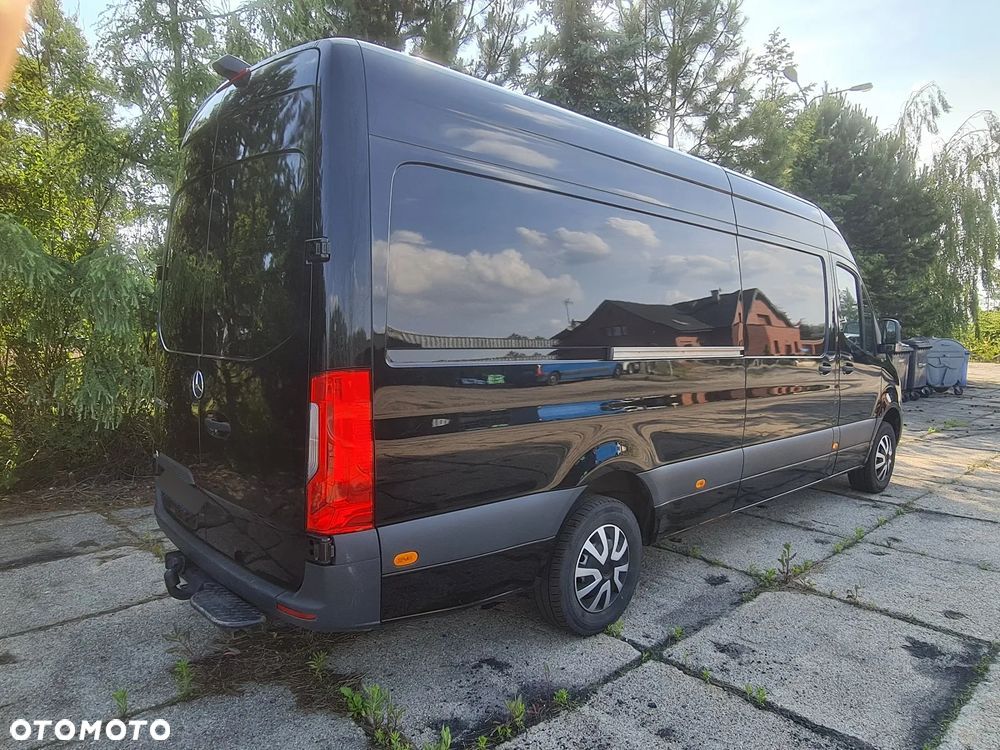 Mercedes-Benz Sprinter - 2