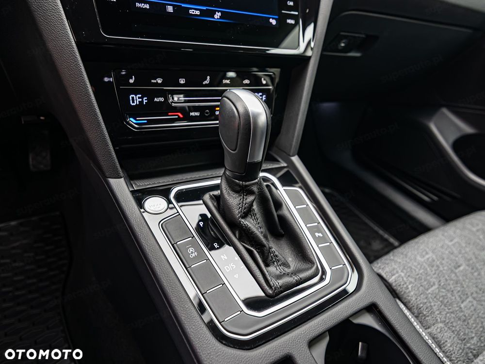 Volkswagen Passat - 20