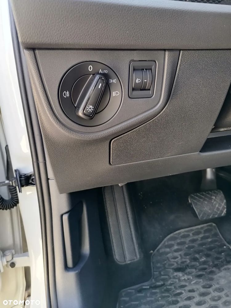 Volkswagen Taigo 1.0 TSI Life DSG - 8