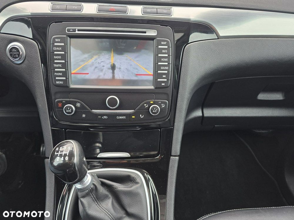 Ford Galaxy 1.6 EcoBoost Titanium - 19