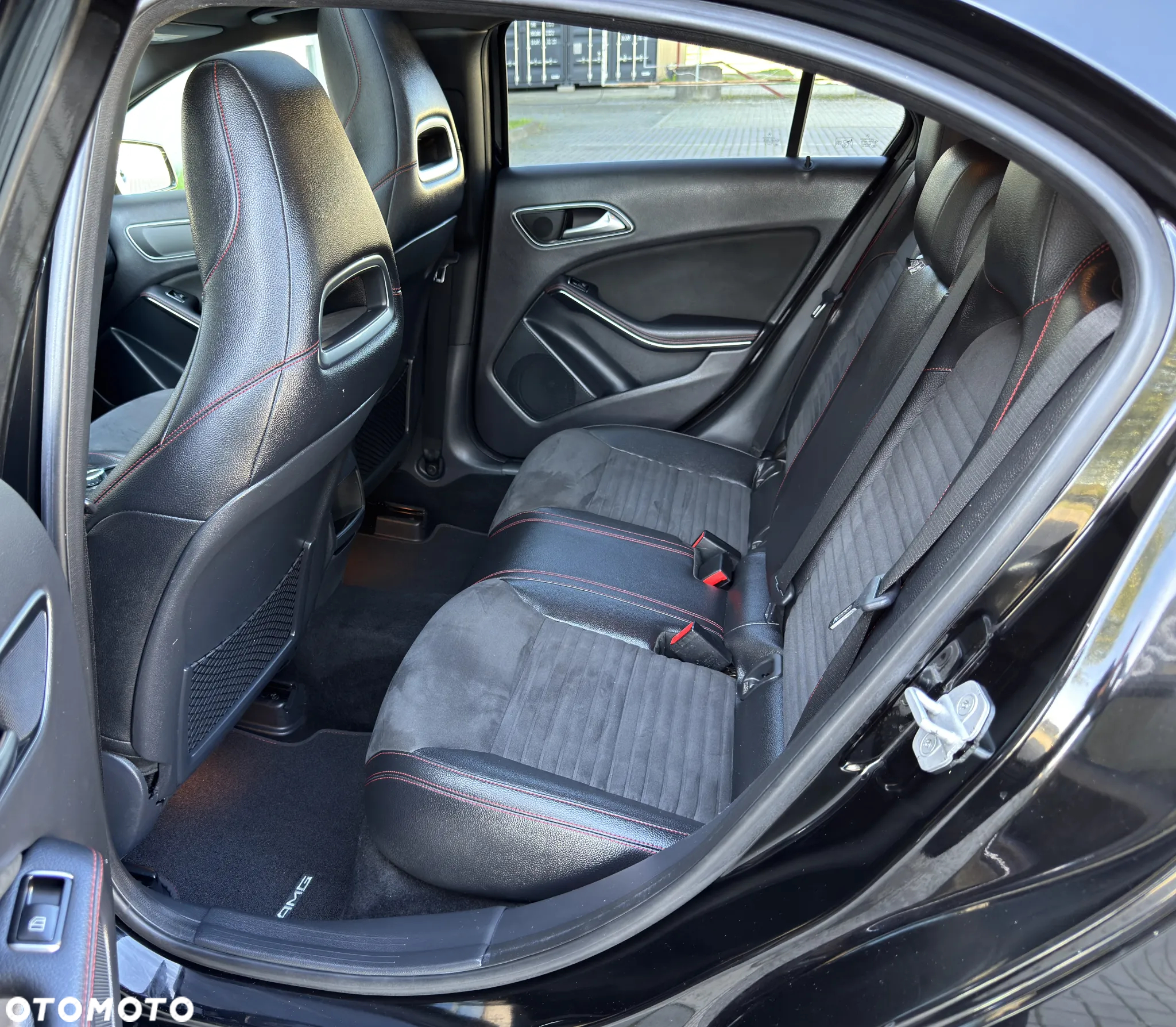 Mercedes-Benz Klasa A 250 4-Matic AMG Line - 29