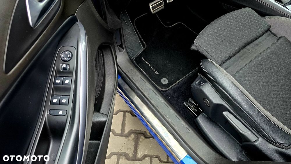 Opel Grandland X 1.6 Start/Stop Automatik Business INNOVATION - 26