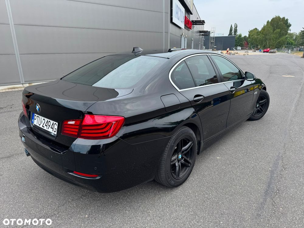 BMW Seria 5 520d xDrive Luxury Line - 10