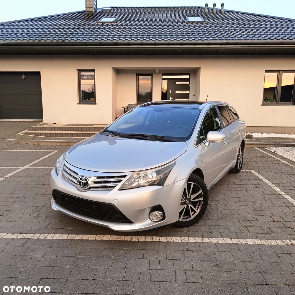 Toyota Avensis 2.0 D-4D - 5