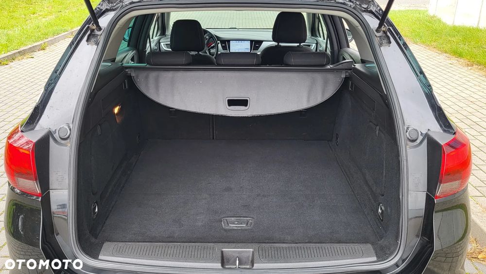 Opel Astra 1.6 D (CDTI) Start/Stop Dynamic - 24