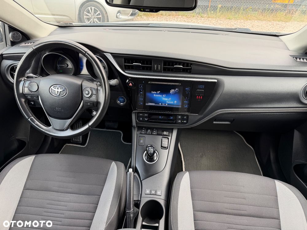 Toyota Auris - 8