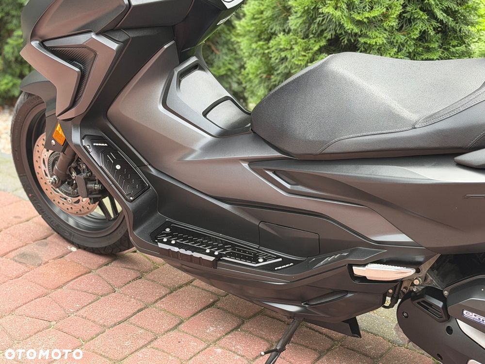 Honda NSS - 16