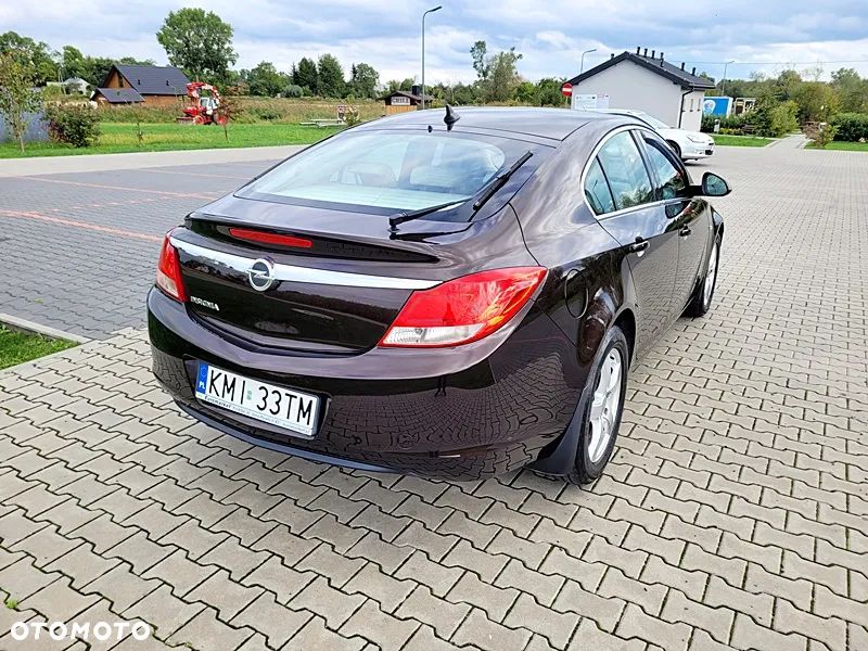 Opel Insignia - 8