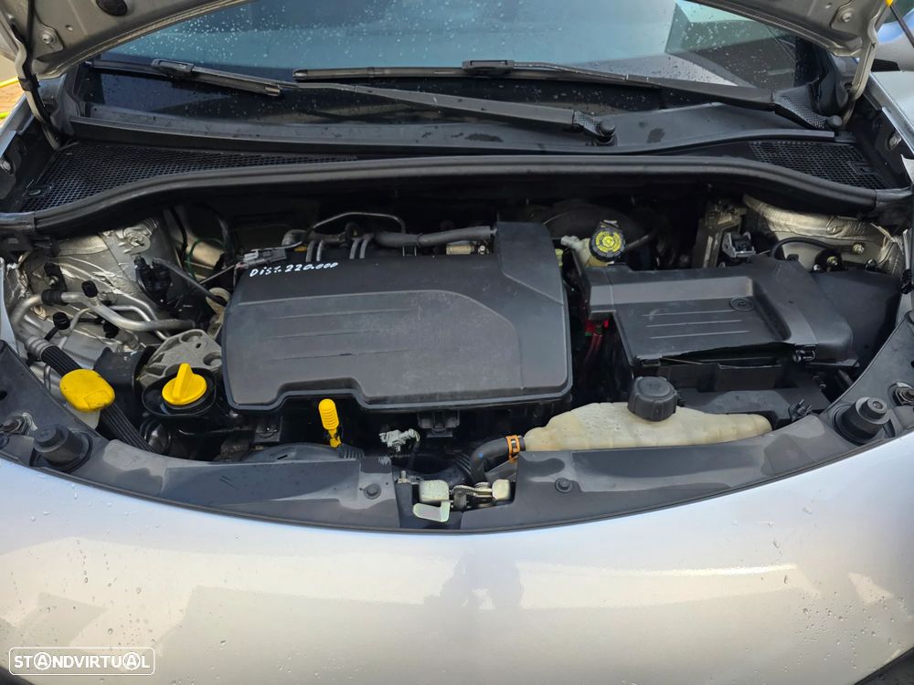 Renault Clio 1.2 16V Confort - 27