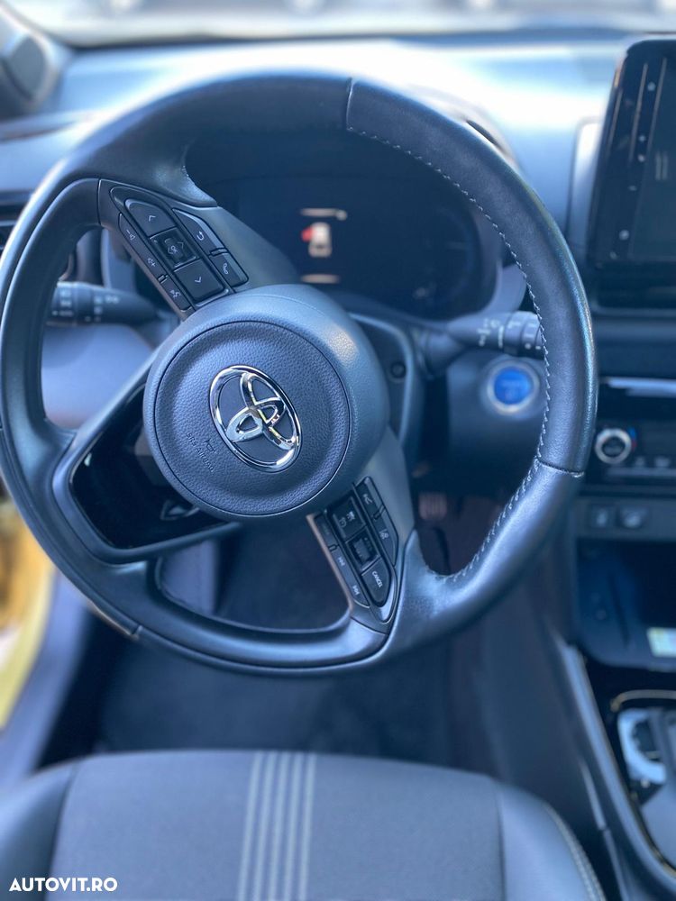 Toyota Yaris Cross - 18