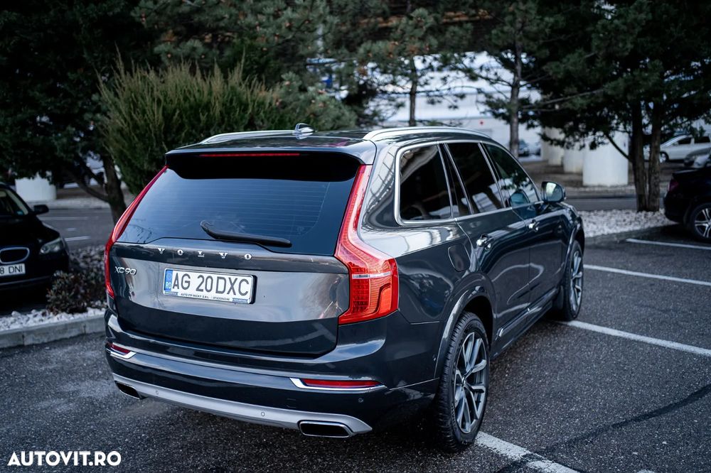 Volvo XC 90 - 7