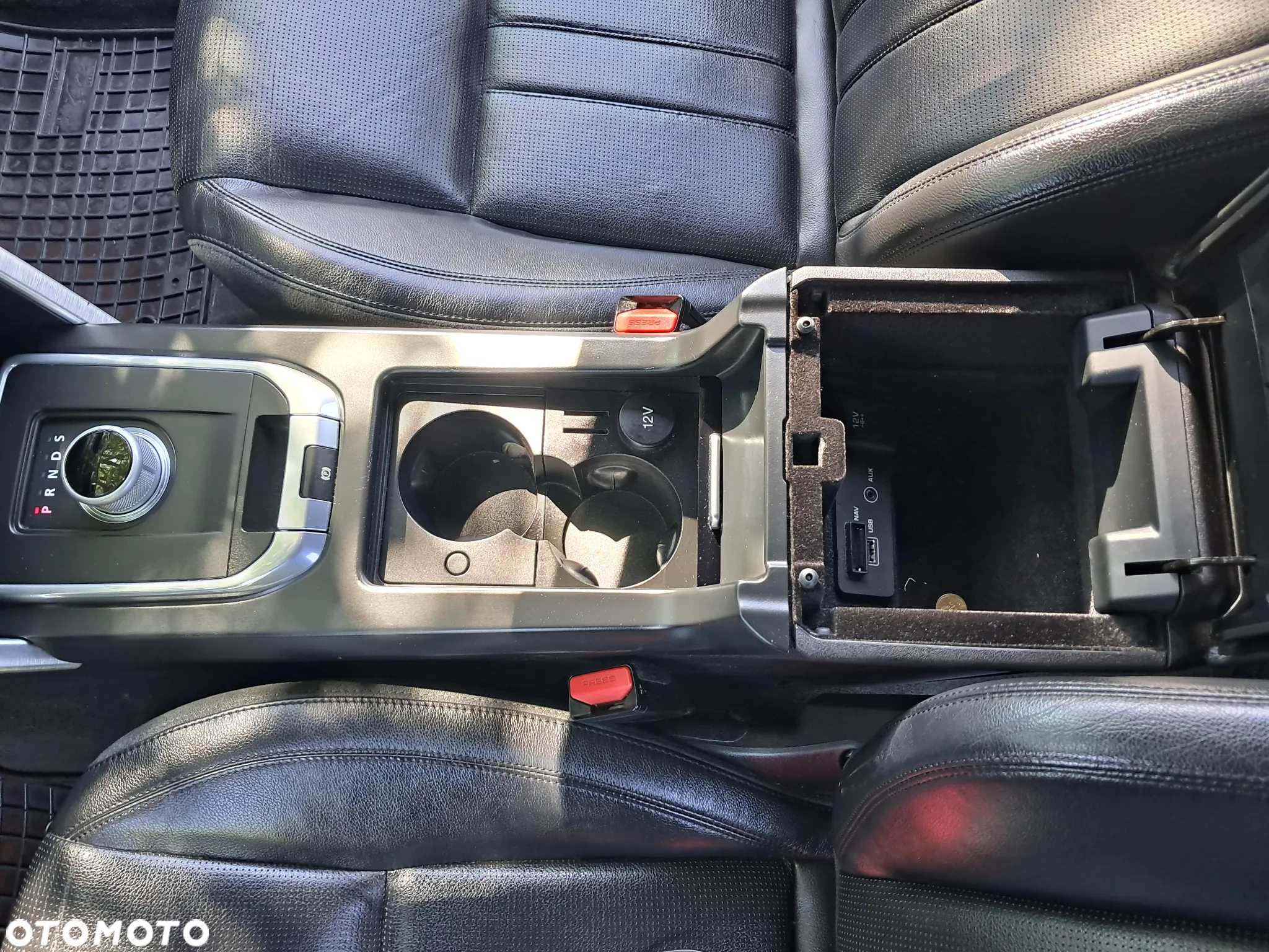Land Rover Discovery Sport - 24