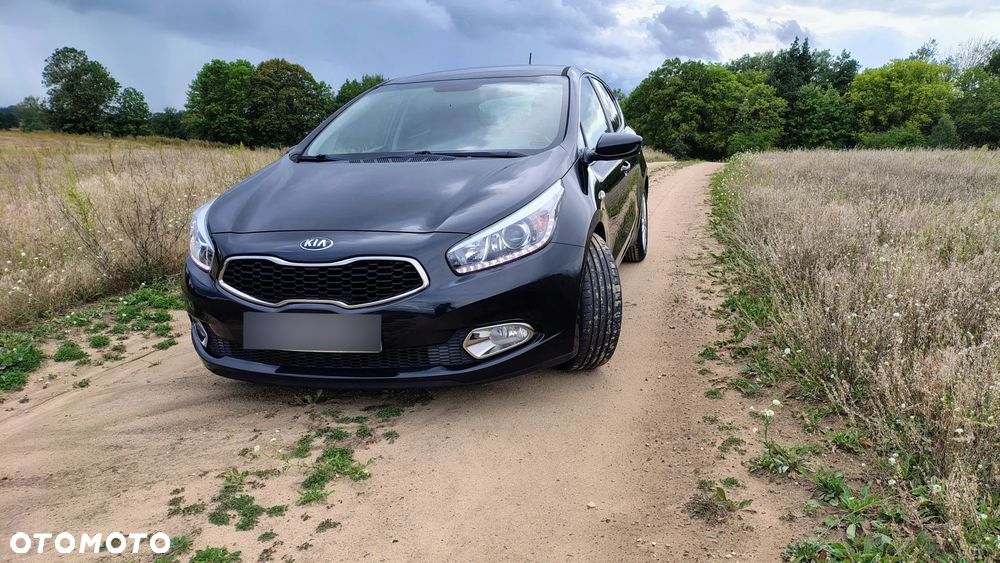 Kia Ceed 1.6 CRDi 128 Dream Team Edition - 7