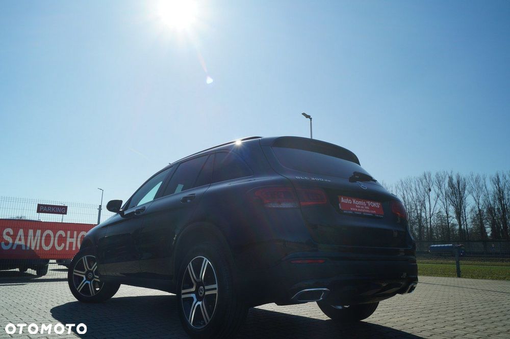 Mercedes-Benz GLC - 23