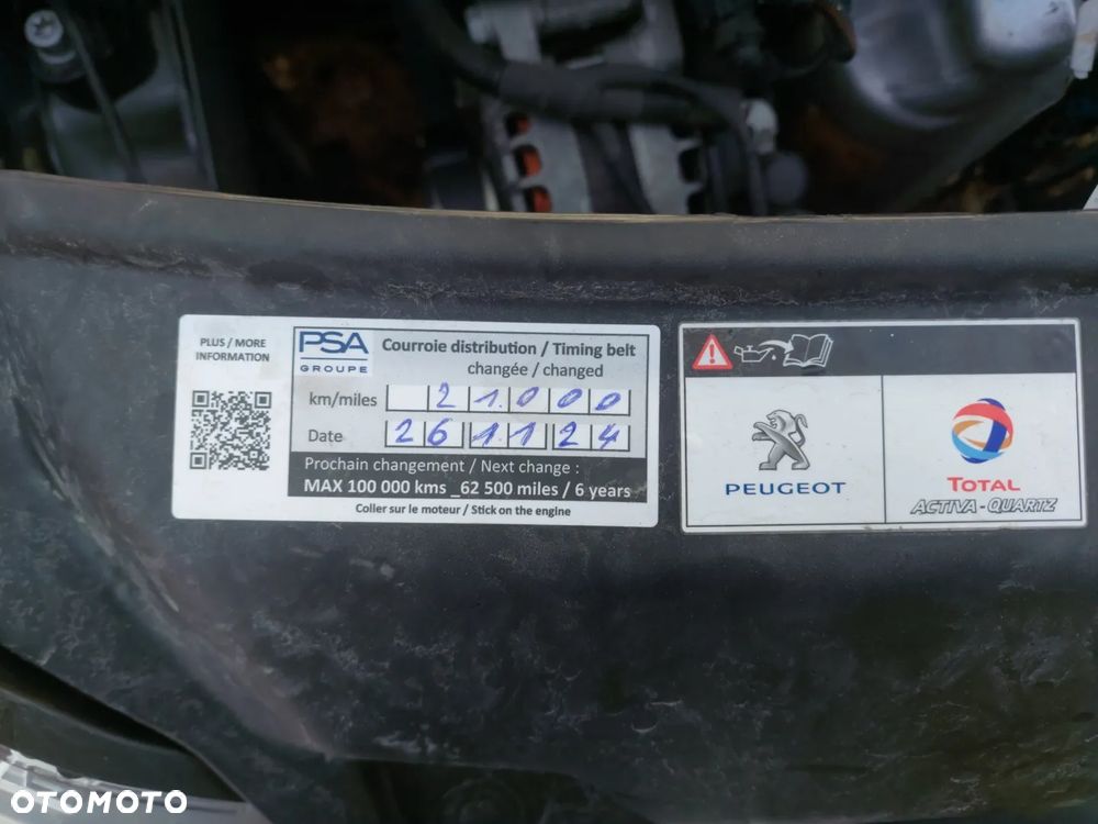 Peugeot 208 - 35