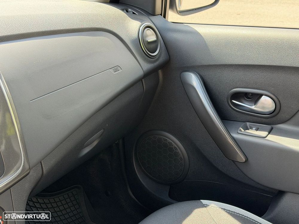 Dacia Sandero Stepway TCe 100 Prestige - 22
