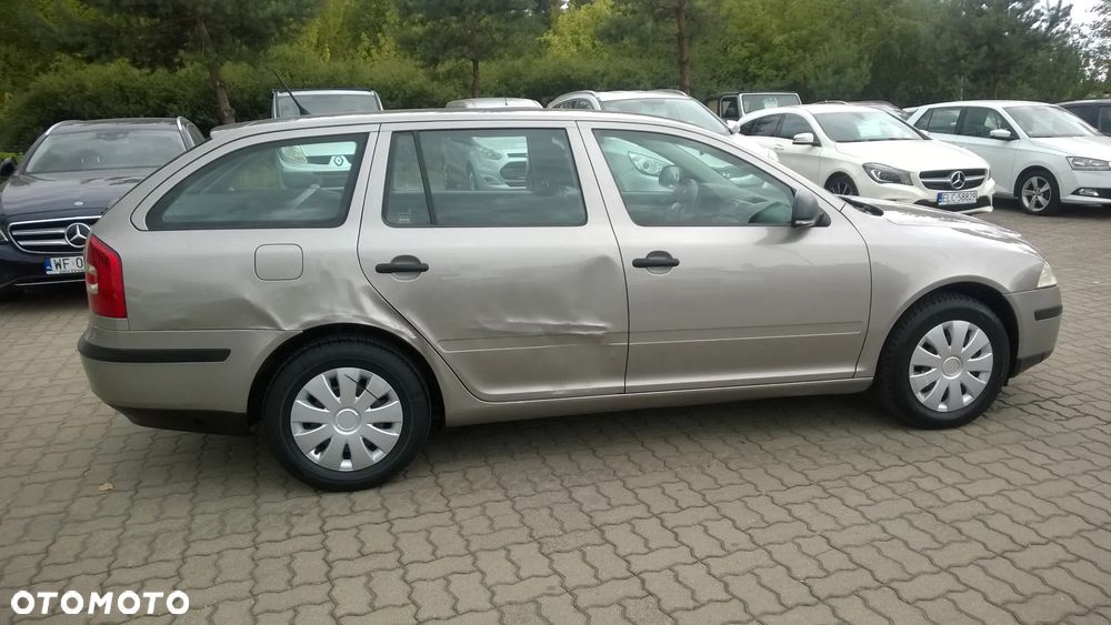 Skoda Octavia 1.6 Elegance - 7