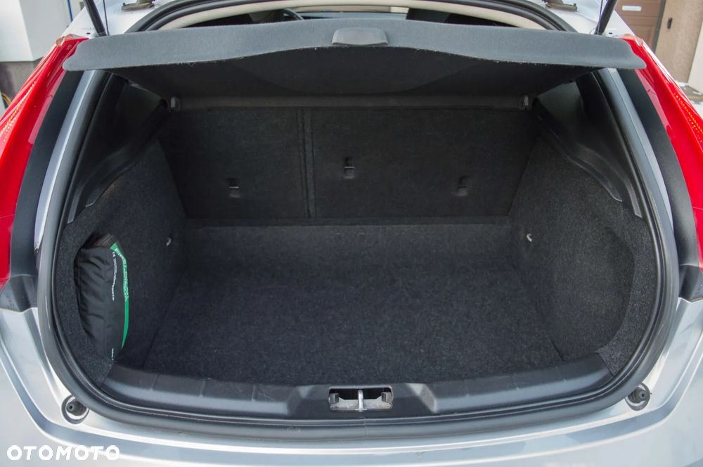 Volvo V40 D2 Drive-E Kinetic - 35