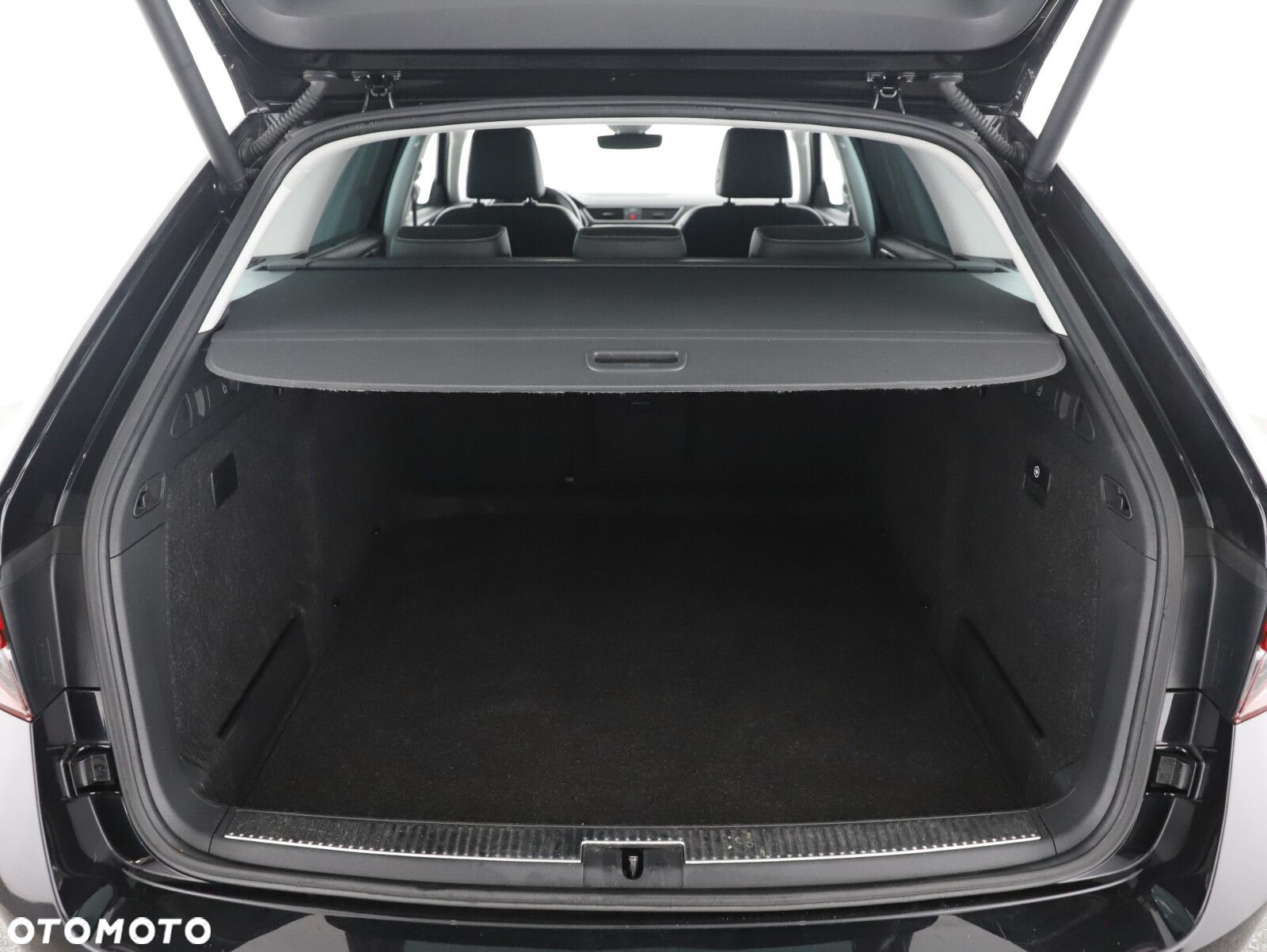 Skoda Superb 2.0 TDI SCR 4x4 Style DSG - 25