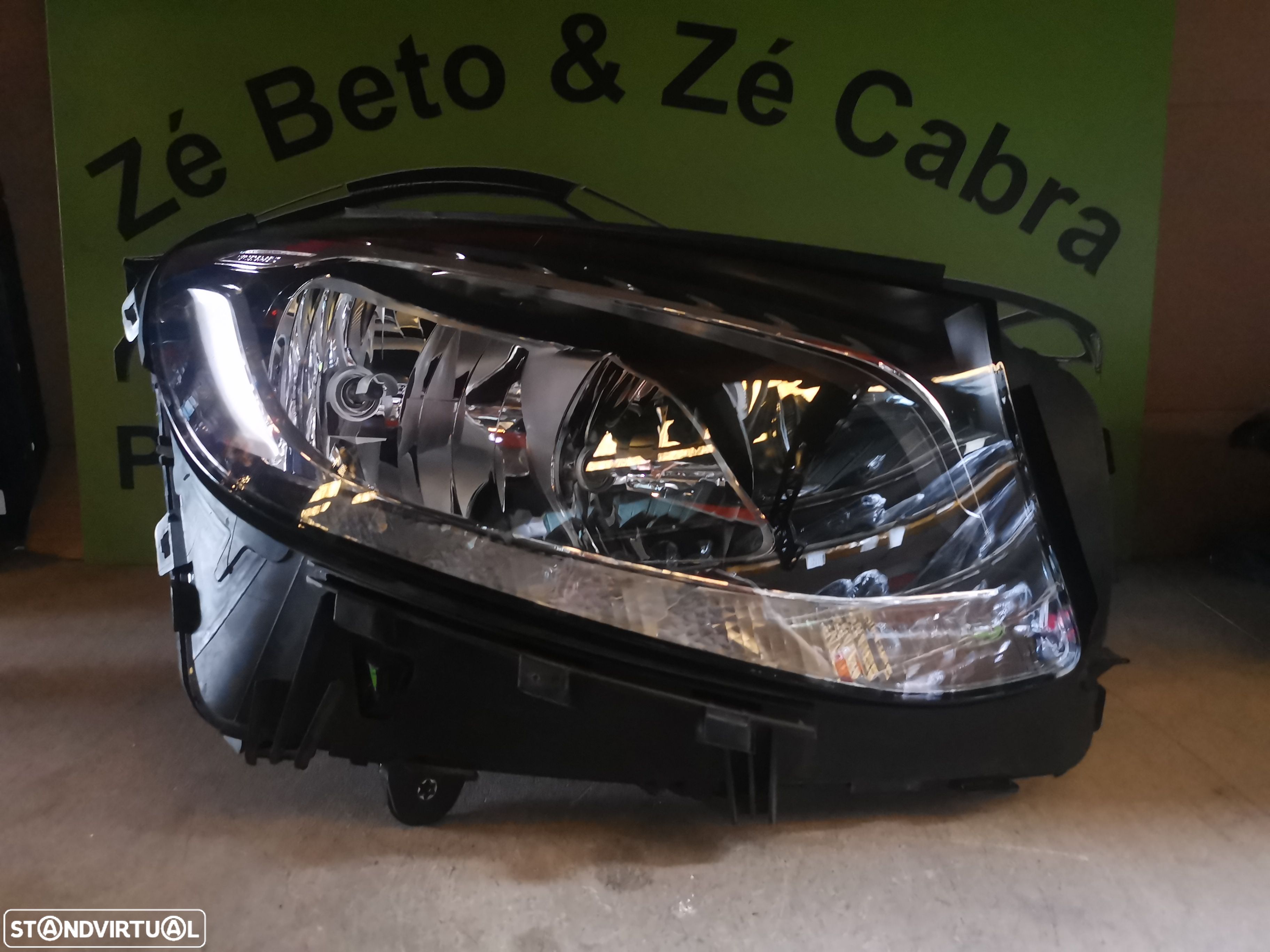 MERCEDES GLC W253 FAROL DIREITO - FF441 - 1