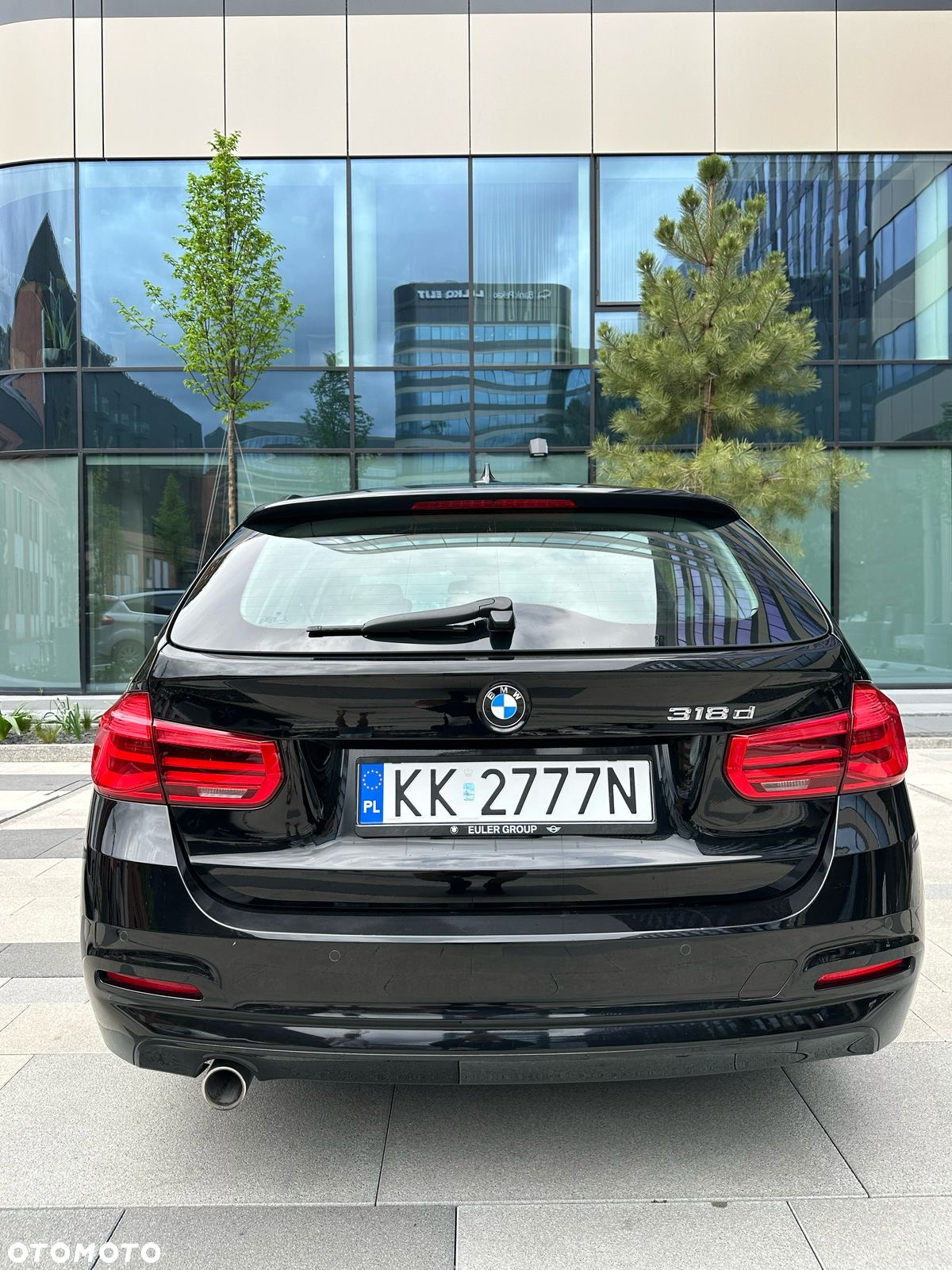 BMW Seria 3 318d Touring Advantage - 2