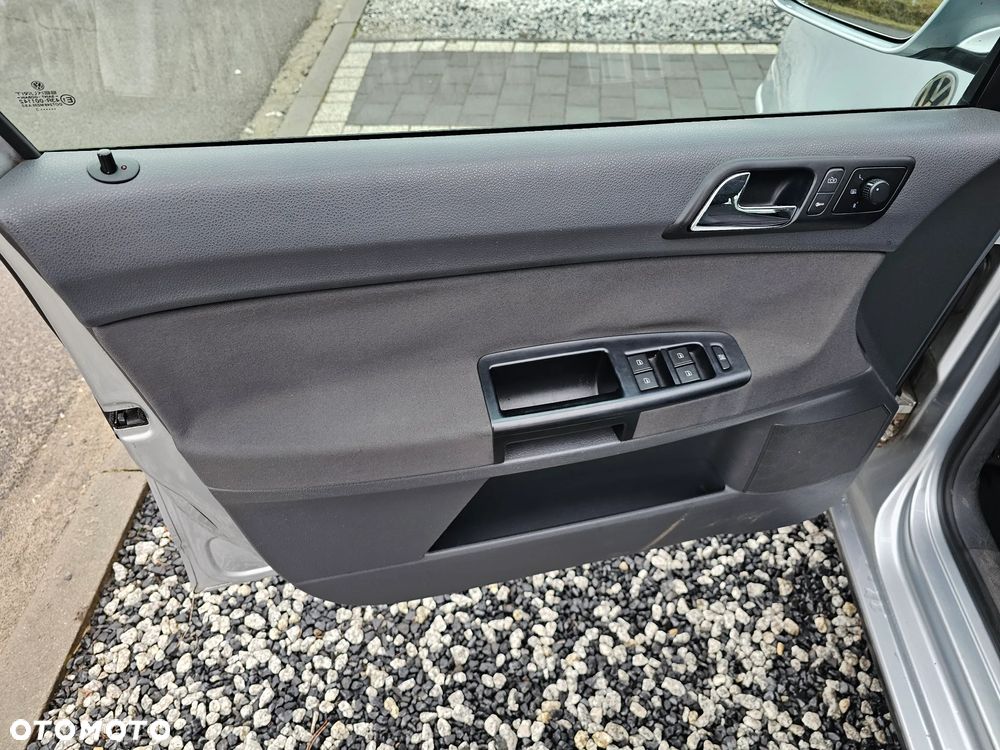 Volkswagen Polo 1.4 16V Comfortline - 9