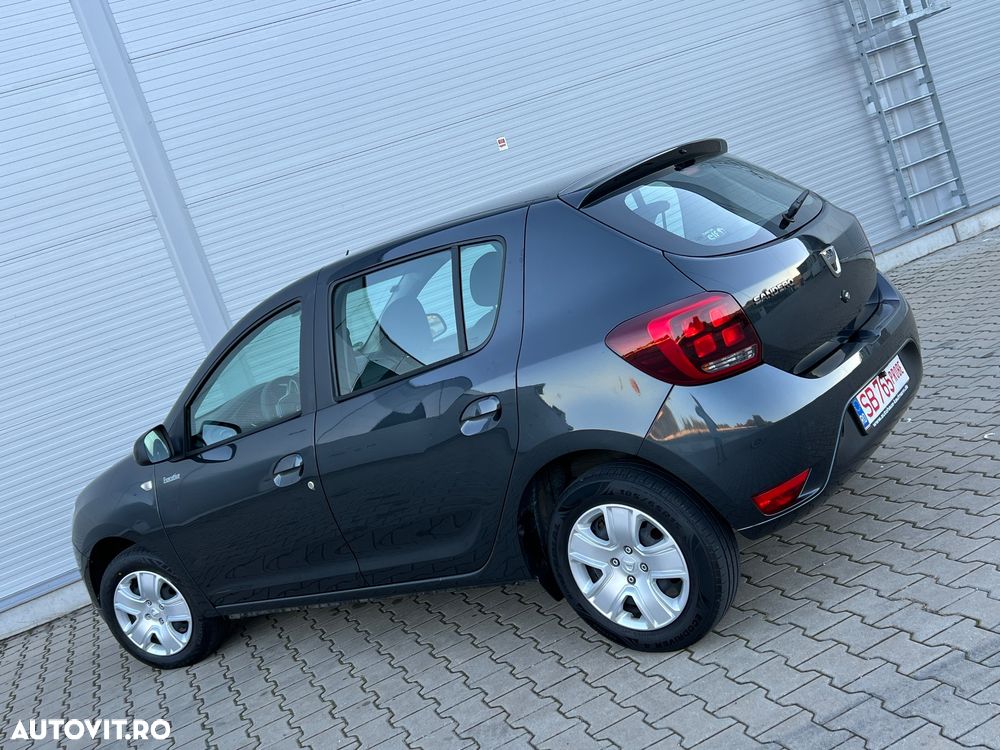 Dacia Sandero SCe 75 Essential - 6