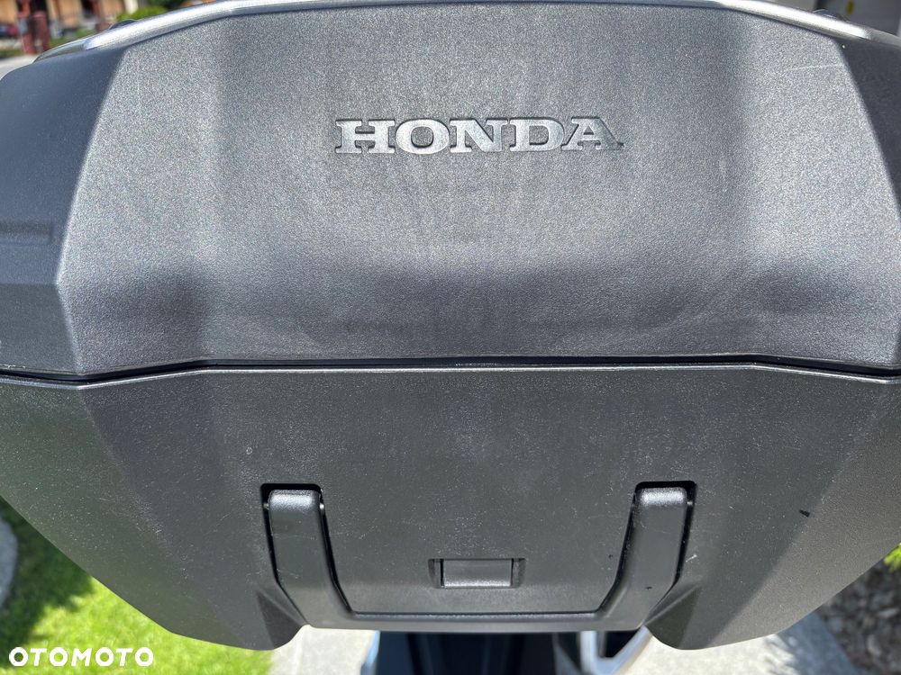 Honda NSS - 18