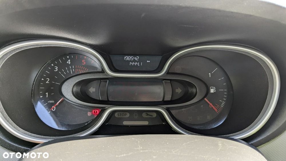 Renault Trafic - 25