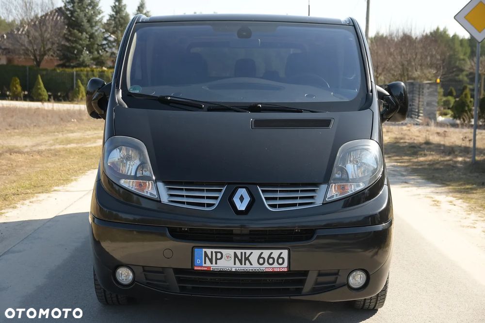 Renault Trafic FAP Grand Passenger Black Edition - 12