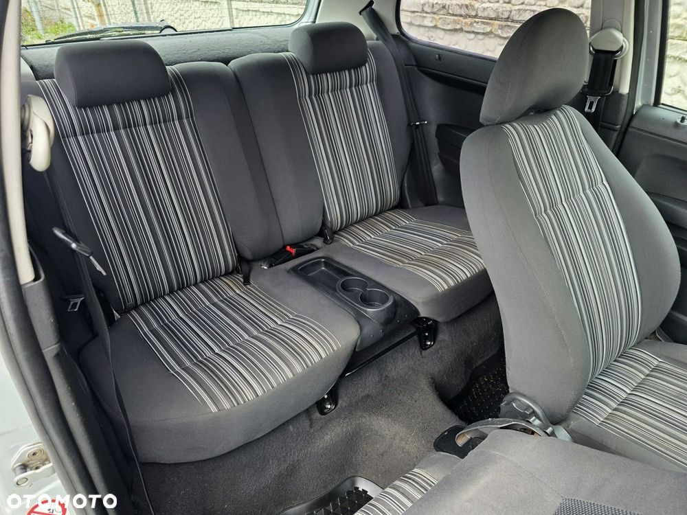 Volkswagen Fox - 22