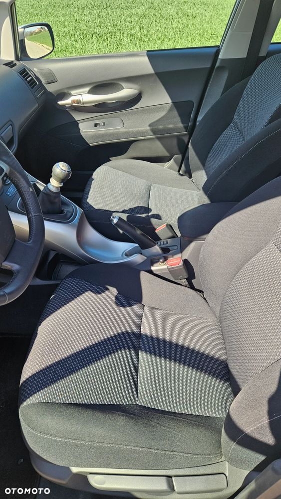 Toyota Auris 1.6 Valvematic Edition - 6