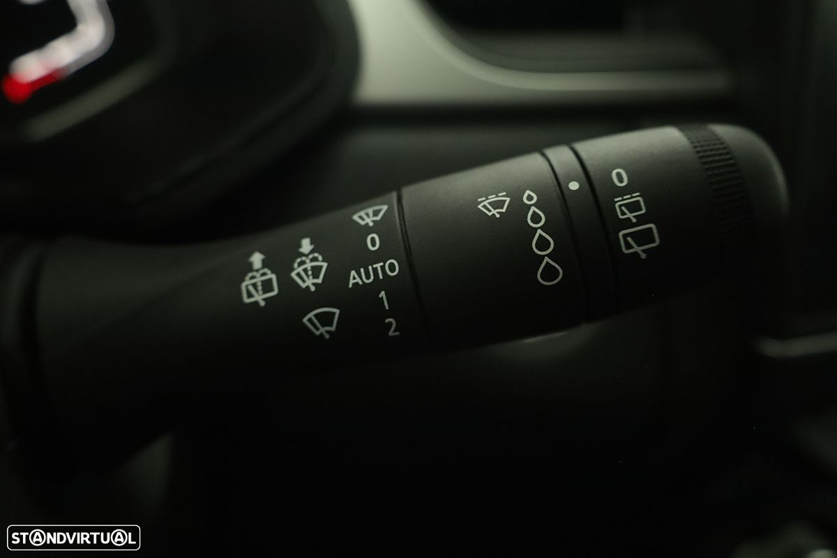 Renault Captur 1.0 TCe Techno Bi-Fuel - 17