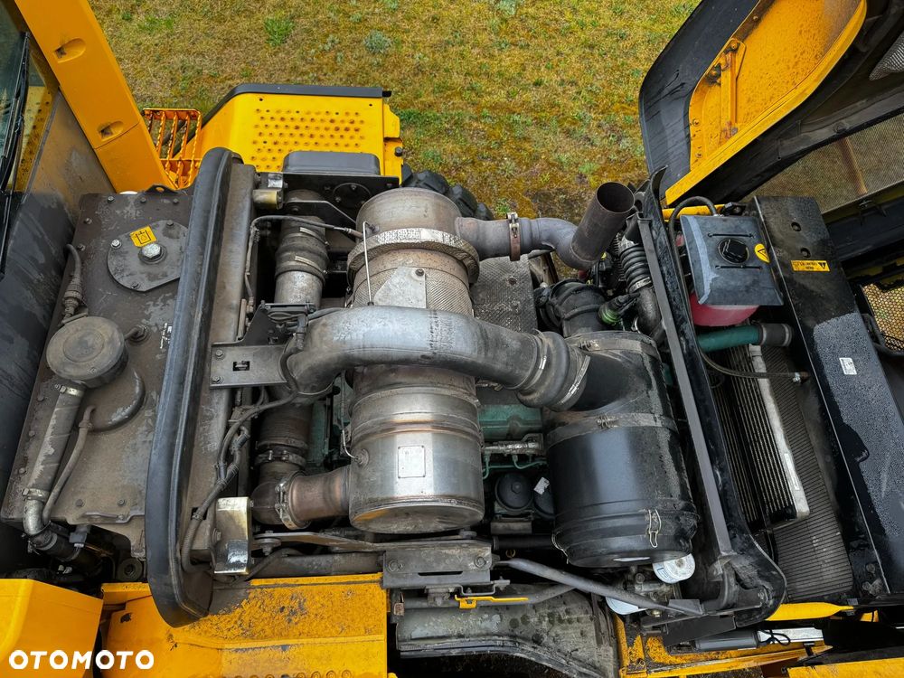 Volvo L120G - 8