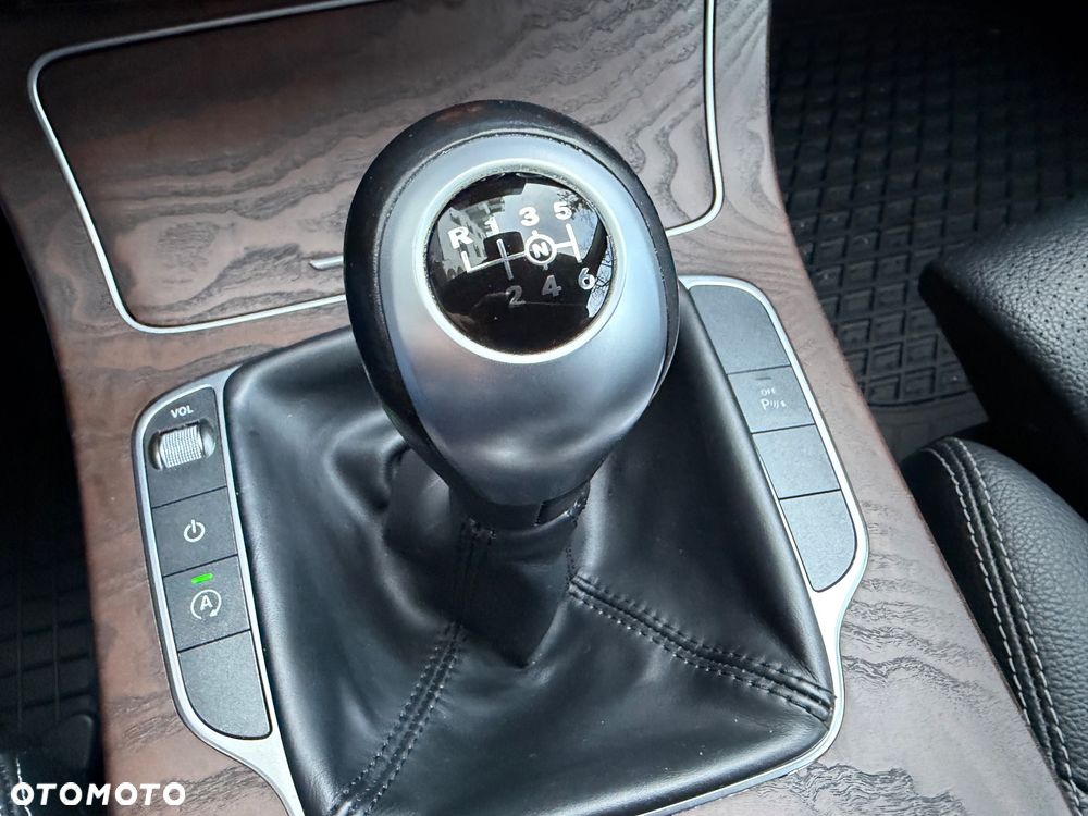 Mercedes-Benz Klasa C 200 Avantgarde - 28