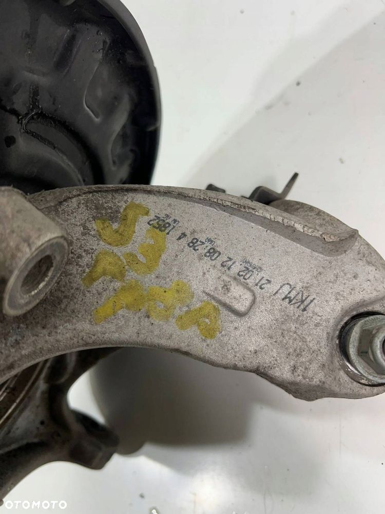 Zwrotnica przednia 2.0 TFSI Audi S3 8P SB 5d PRZÓD PRAWY - 4